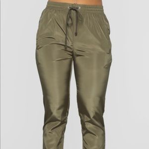 Come On Over Windbreaker Joggers - Olive
